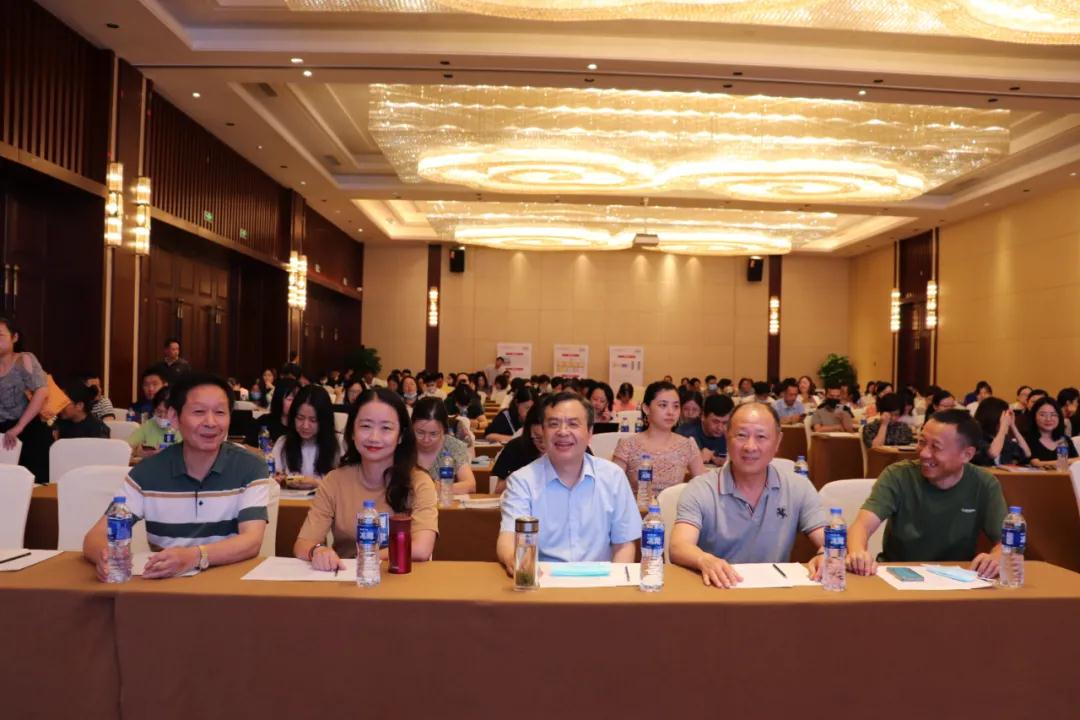 7月20日，由我司协办的2021年度报关人员知识更新培训大会顺利举办